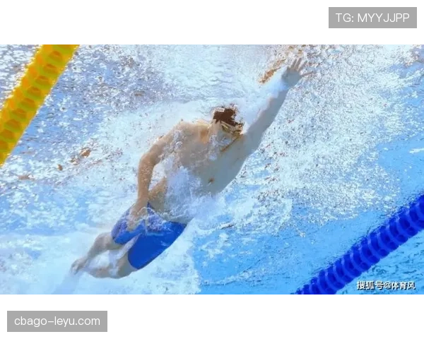 《速度的较量：50米自由泳赛事点燃夏日激情》