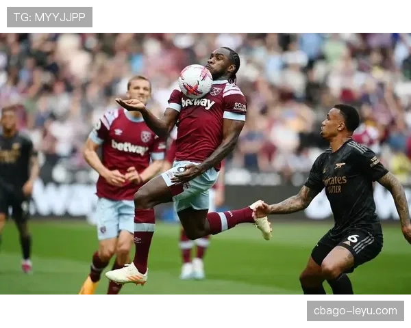 西汉姆联战术革新：高效进攻与稳固防守助力英超赛场强势突破