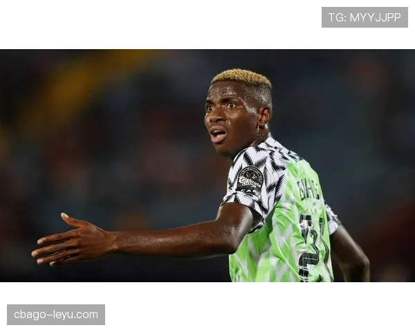 奥斯梅恩终结效率与强强对话表现解析：是否意甲最强前锋